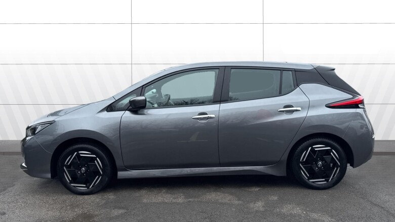 Nissan LEAF 110kW Acenta 39kWh 5dr Auto Electric Hatchback